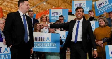 Pierden conservadores elecciones locales en Inglaterra