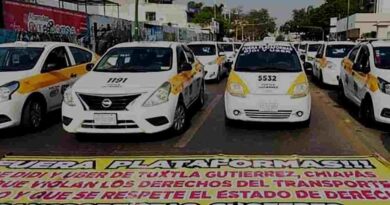 Taxistas de Chiapas protestan contra labor de Uber y Didi