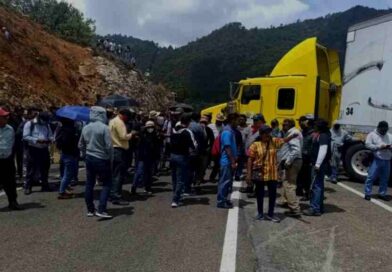 Líderes de sección 7: cierran vía San Cristóbal-Tuxtla Gtz.