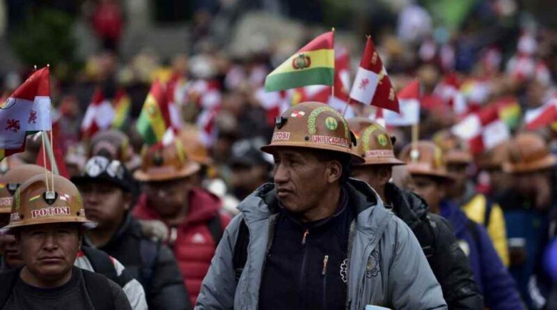 Sector obrero de Bolivia mantiene los bloqueos Sector obrero de Bolivia mantiene los bloqueos