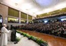 Exhorta Papa a universitarios a construir un mundo de paz Exhorta Papa a universitarios a construir un mundo de paz