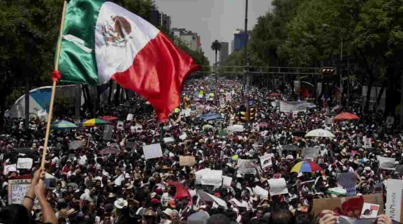 Fortifica Congreso de la Unión la democracia en México
