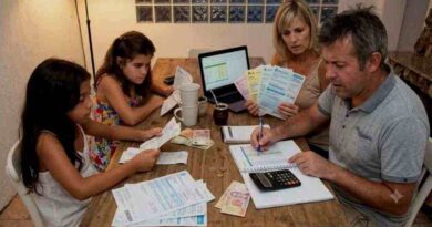 Familias y empresas argentinas precarizados por abusos bancarios Familias y empresas argentinas precarizados por abusos bancarios
