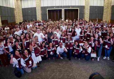 Se reúne Ariadna Montiel con la base partidista de Yucatán