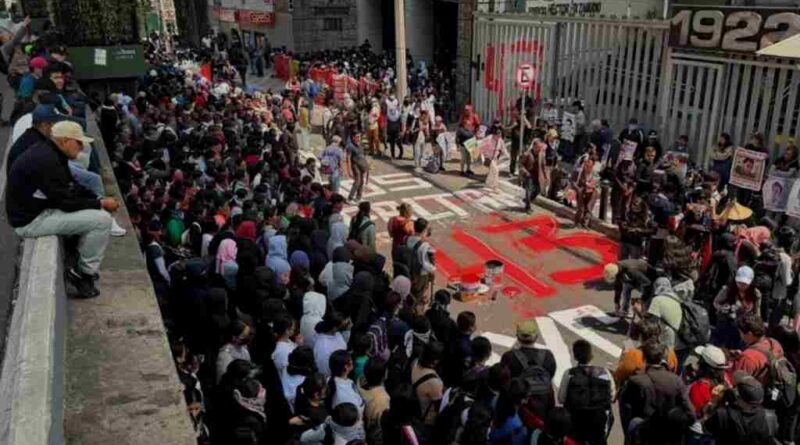Siguen investigaciones del caso Ayotzinapa Siguen investigaciones del caso Ayotzinapa