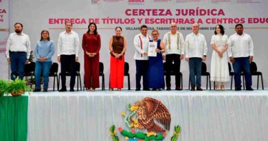 Tabasco da certeza jurídica a otros 377 centros educativos Tabasco da certeza jurídica a otros 377 centros educativos