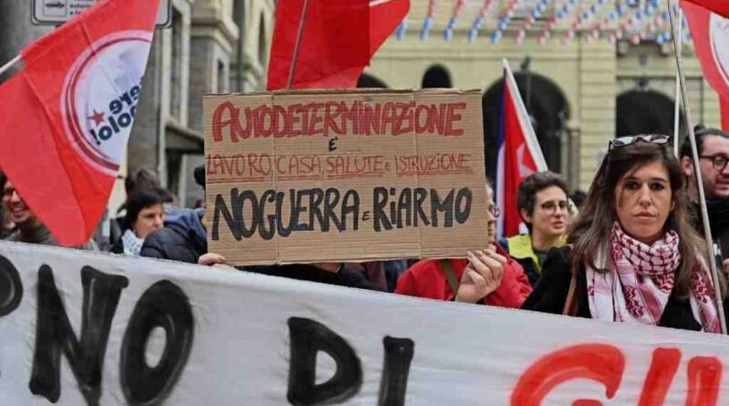 Huelga general y movilizaciones en 50 ciudades de Italia