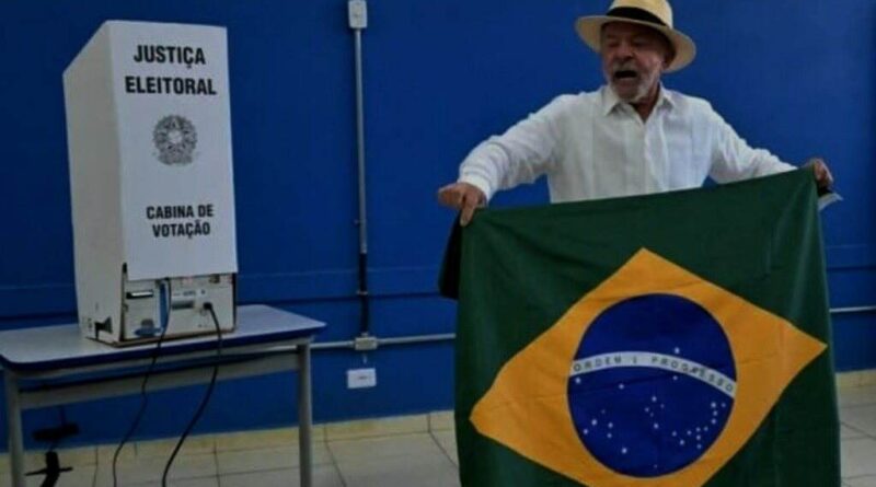 Lula vota y confía en resultados favorables