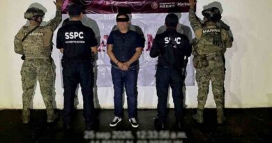 Detiene Marina a 4 personas por tráfico de migrantes Detiene Marina a 4 personas por tráfico de migrantes