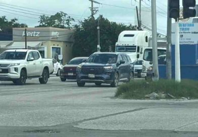 Usuarios celebran llegada de Uber a Tulum; los taxistas, no